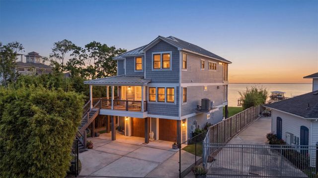 4019 Bayshore Drive, Bacliff, TX, 77518