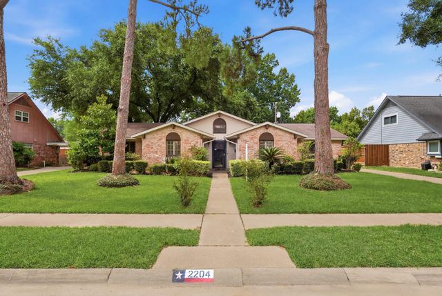 2204 Memorial, Pasadena, TX, 77502