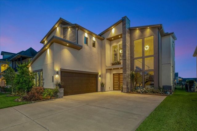 725 Pegasus Ln, League City, TX 77573 — $1,125,000
