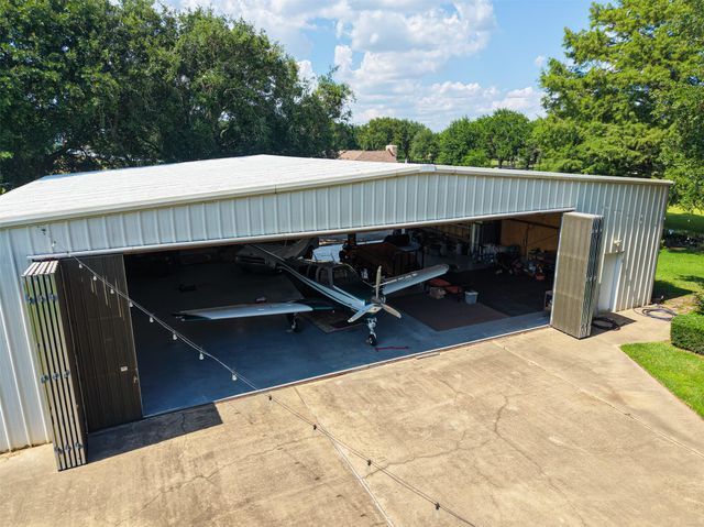 27 Kitty Hawk, Richmond, TX, 77406