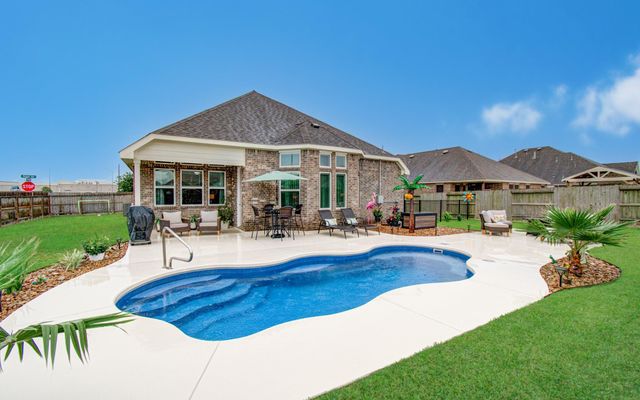 9115 Regan, Mont Belvieu, TX, 77523