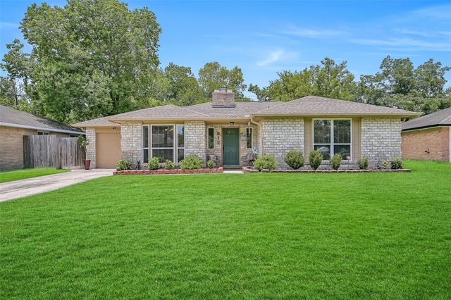 512 Castlelake, Friendswood, TX, 77546