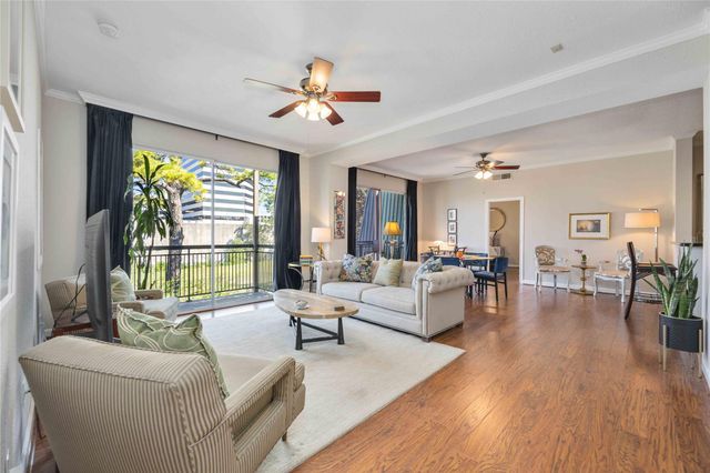 4515 Briar Hollow, Houston, TX, 77027