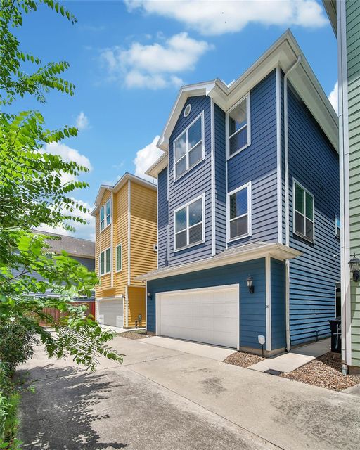 219 27th, Houston, TX, 77008