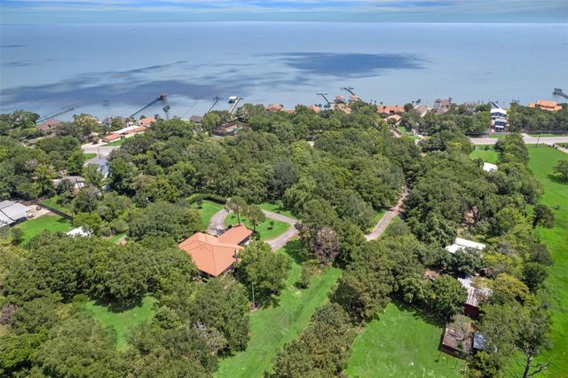 5400 Bayshore, Bacliff, TX, 77518