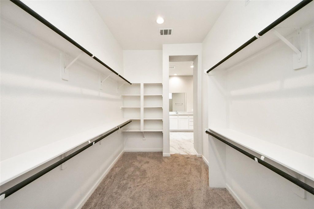 2901 Apple Rose Ln interior
