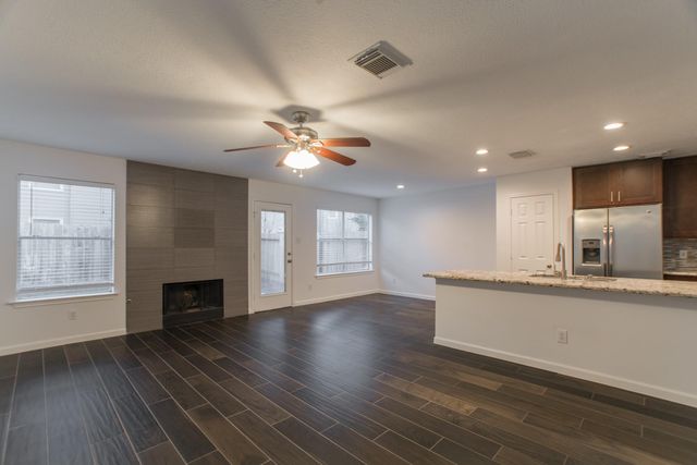 226 Blushwood, The Woodlands, TX, 77382
