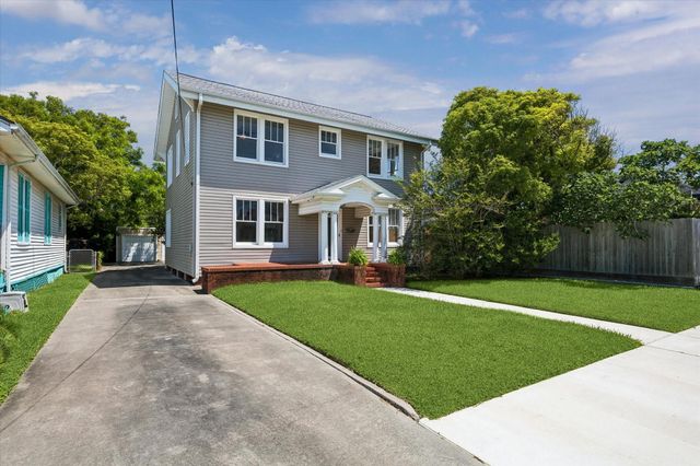 3910 Avenue R 1/2, Galveston, TX, 77550
