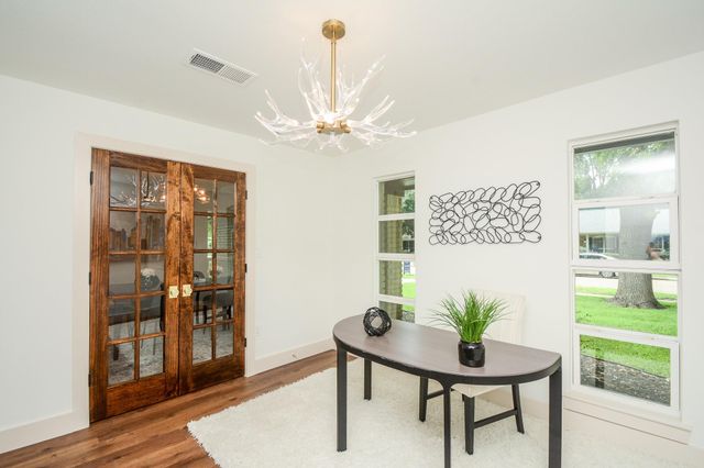 6214 Yarwell, Houston, TX, 77096