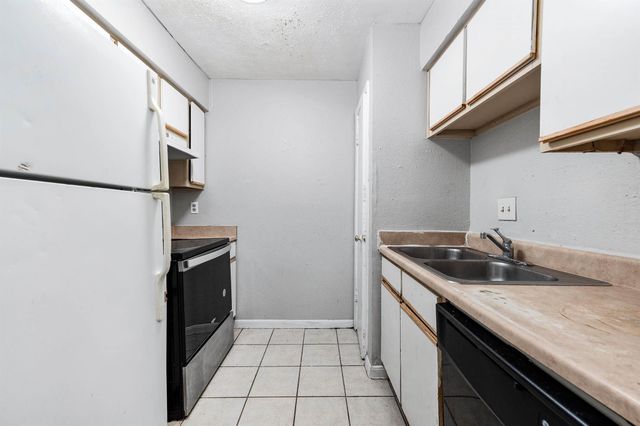 9616 Long Point, Houston, TX, 77055