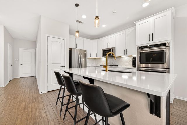 5134 Aedan Oak, Houston, TX, 77018