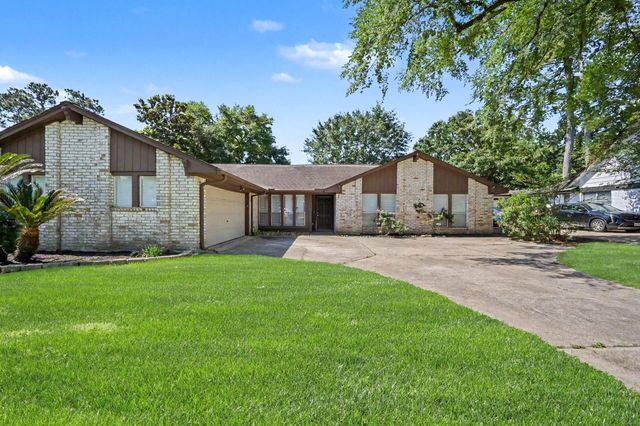  17419 Cassina Dr, Spring, TX 77388
