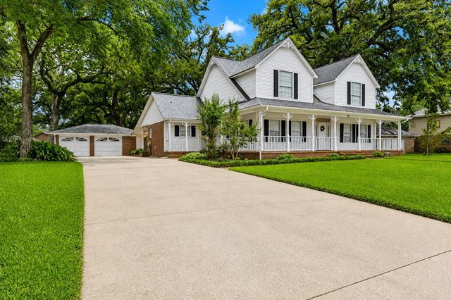 108 Fir, Lake Jackson, TX, 77566