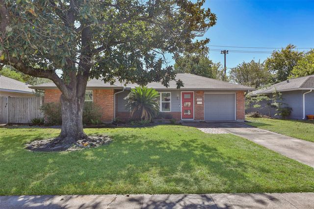 4613 Libbey, Houston, TX, 77092