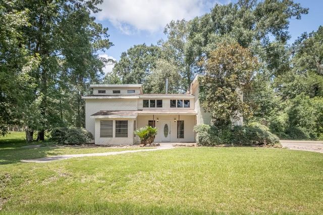  13119 Live Oak Ln, Old River-Winfree, TX 77535