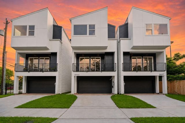  1605 Barbee St, Houston, TX 77004