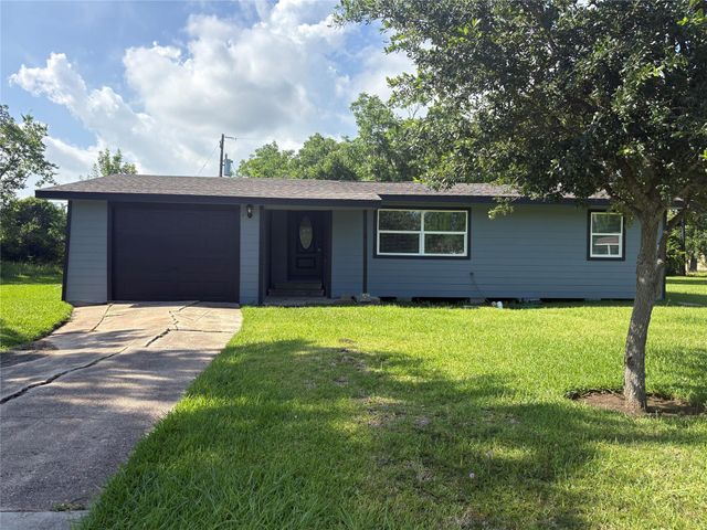 55 Periwinkle, Lake Jackson, TX, 77566
