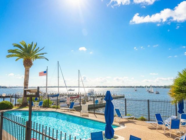 201 Yacht Club, Seabrook, TX, 77586