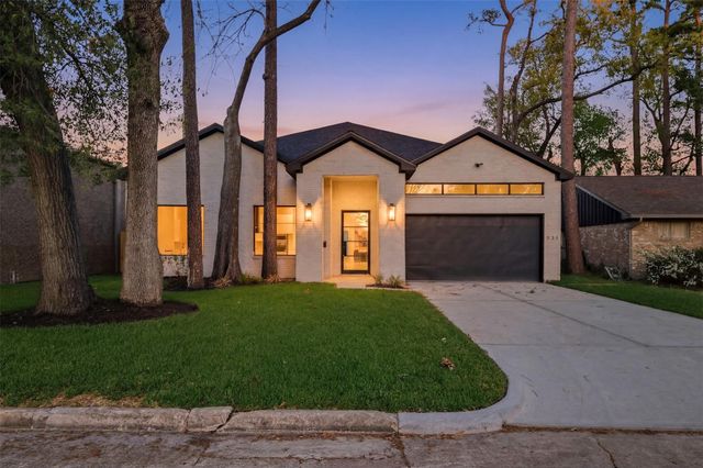  934 Autumn Oaks Dr, Houston, TX 77079