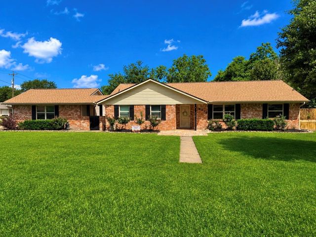 6214 1st, Danbury, TX, 77534