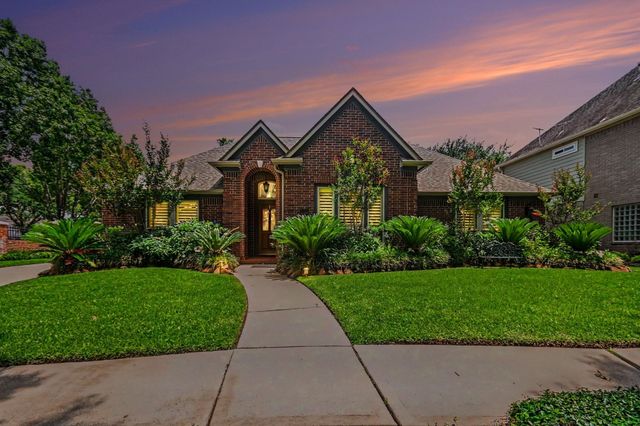  2025 Sandy Coast Cir, League City, TX 77573