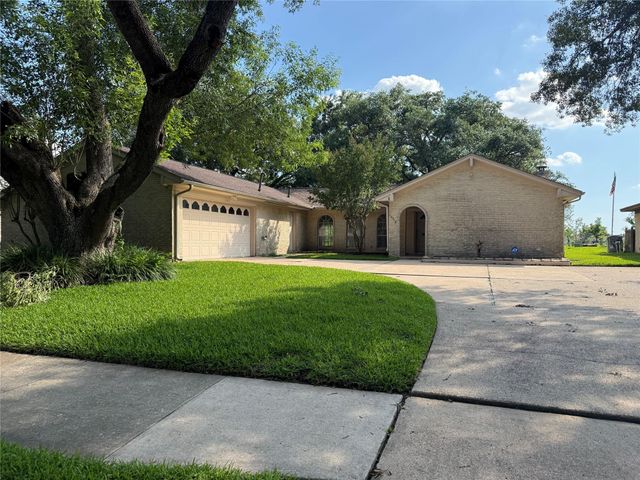  15518 Torry Pines Rd, Houston, TX 77062