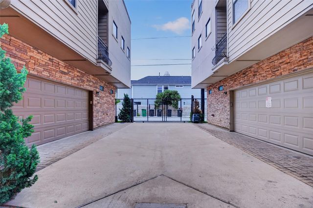 1420 Wilson, Houston, TX, 77019