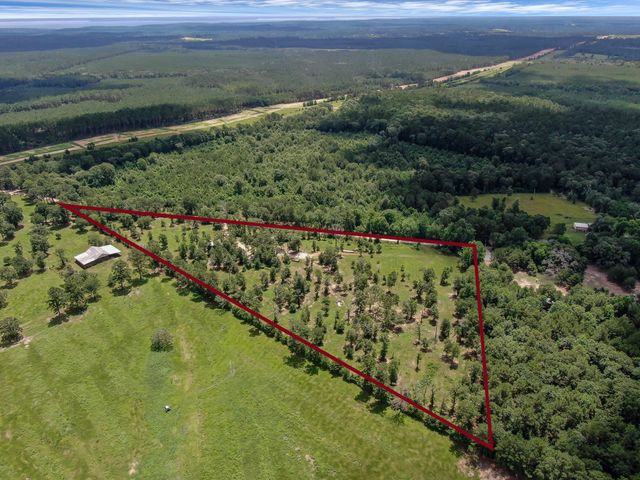 400 Raven Hill, Oakhurst, TX, 77359