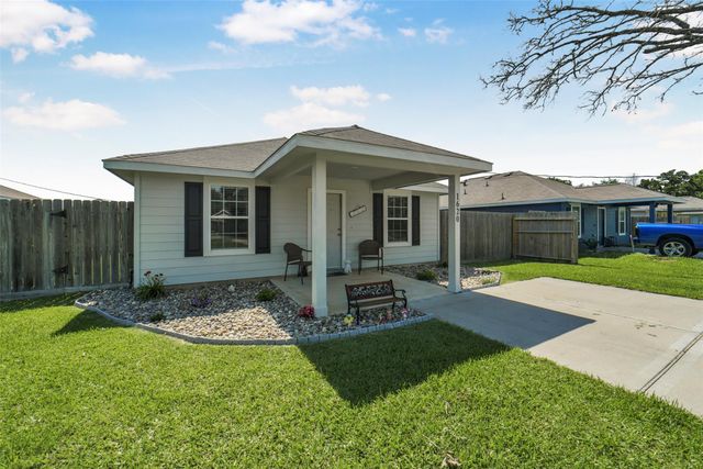 1620 23rd, Hempstead, TX, 77445