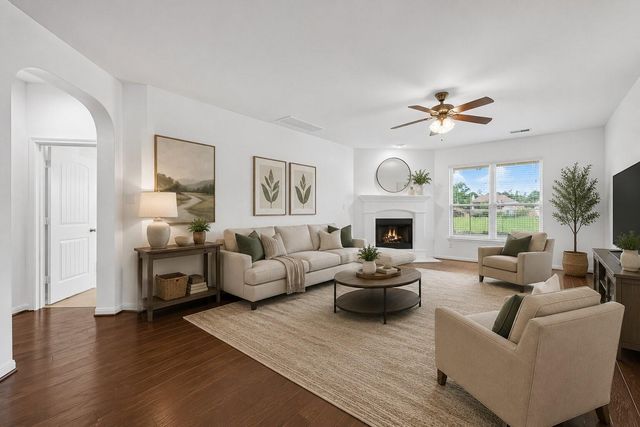  83 W Wading Pond Cir, The Woodlands, TX 77375