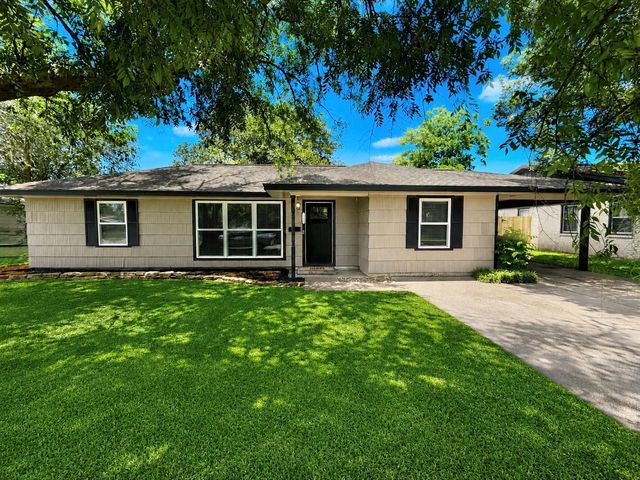 102 Mattson, West Columbia, TX, 77486