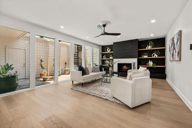 155 Sage, Houston, TX, 77056