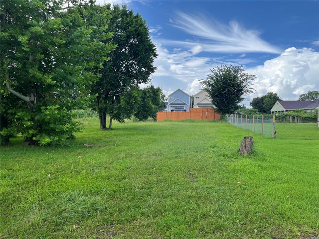 3126 Crandon, Houston, TX, 77026