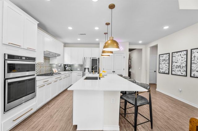  27809 Ellie Oak Ln, Spring, TX 77386