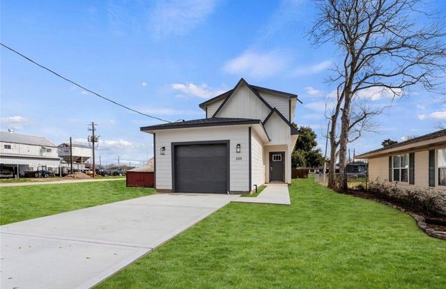 205 Second, Beasley, TX, 77417