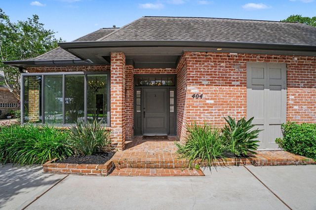 404 Bayou Cove Ct, Houston, TX 77042