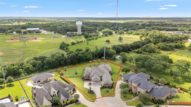 3020 Bridle Path, Friendswood, TX, 77546