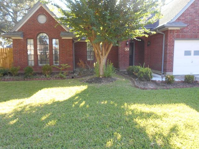  53 S Calla Lily Ct, Lake Jackson, TX 77566