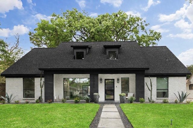  5934 Dumfries Dr, Houston, TX 77096