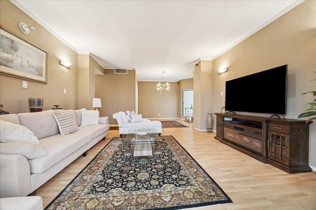 661 Bering, Houston, TX, 77057