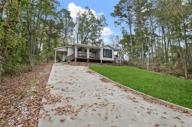 71 White Oak, Point Blank, TX, 77364