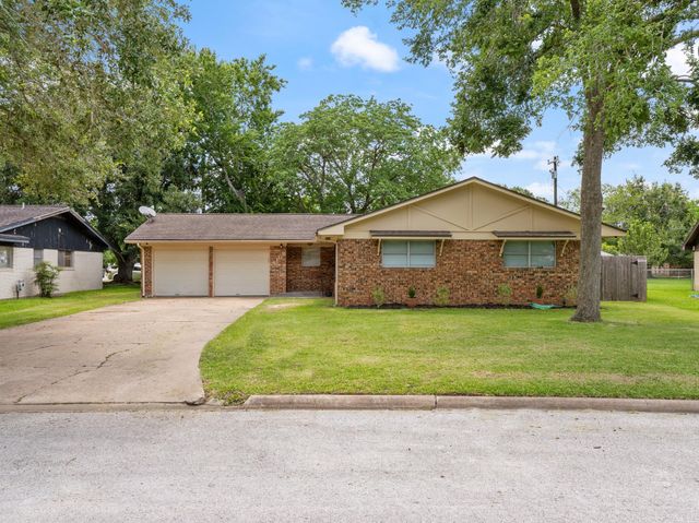 4108 Crescent, Bay City, TX, 77414