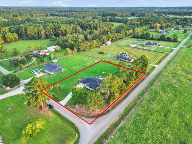  24 County Road 2293, Cleveland, TX 77327