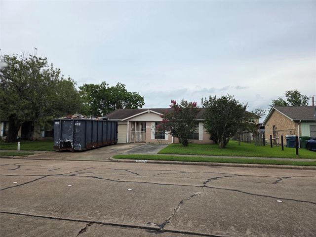 14423 Waterloo, Houston, TX, 77045