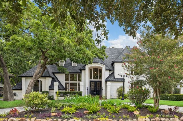  12402 Honeywood Trl, Houston, TX 77077