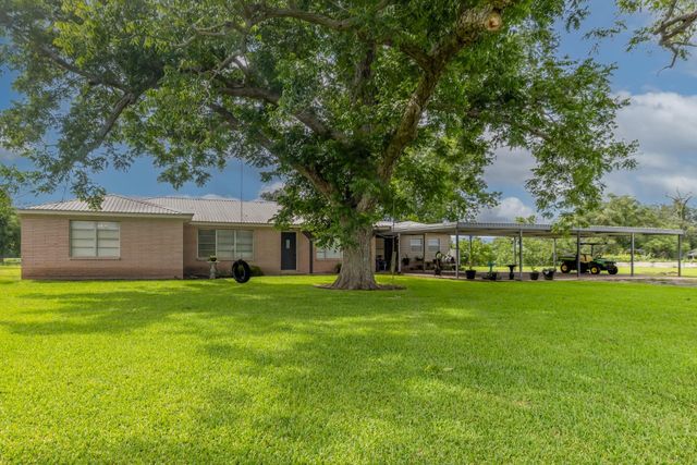 182 County Road 152, Bay City, TX, 77414
