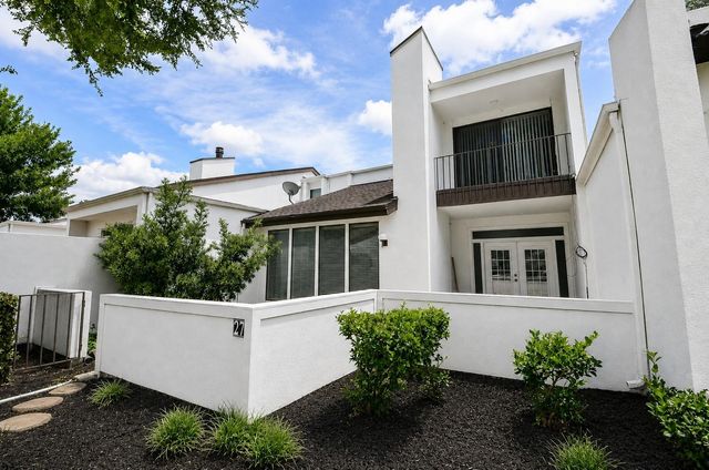  7655 S Braeswood Blvd #27, Houston, TX 77071
