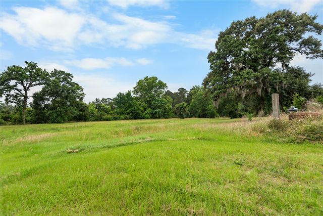  30307 Rickett Ln, Magnolia, TX 77355