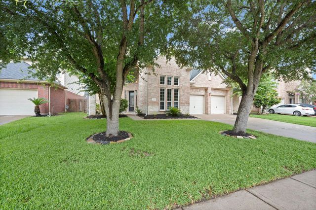  7515 Crescent Lake Ct, Rosenberg, TX 77469