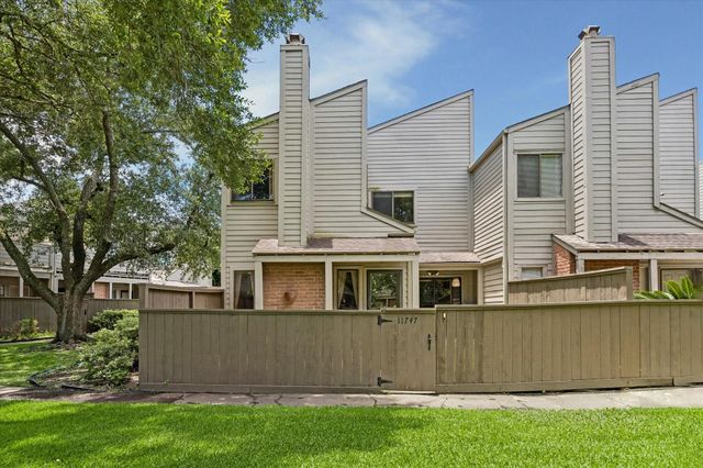 11747 Lakeside Place, Houston, TX, 77077